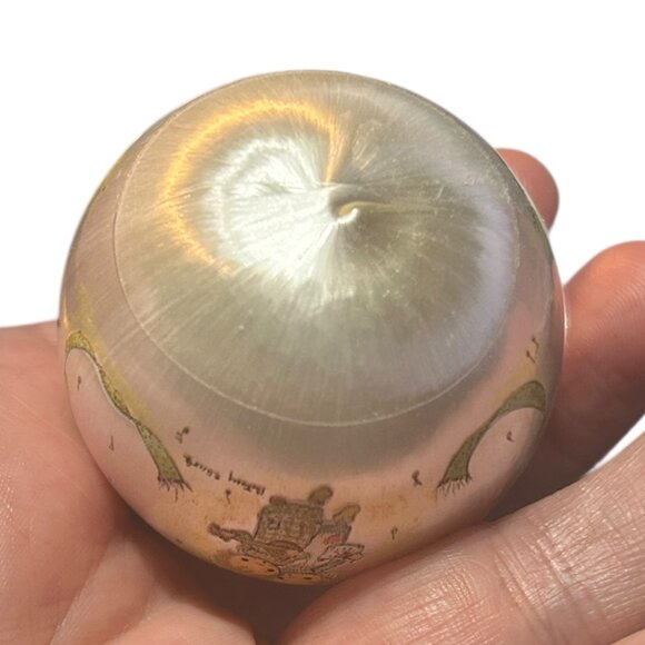 Vintage Hallmark Betsey Clark Satin Ball Ornament Christmas 1976 Keepsake QX2101 - Picture 3 of 4